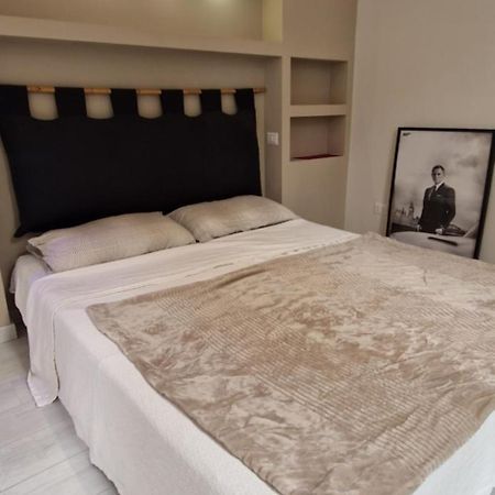 Savelli Apartment Old Town - Near Navona Place ローマ エクステリア 写真