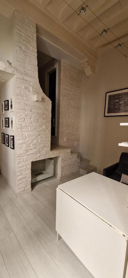 Savelli Apartment Old Town - Near Navona Place ローマ エクステリア 写真